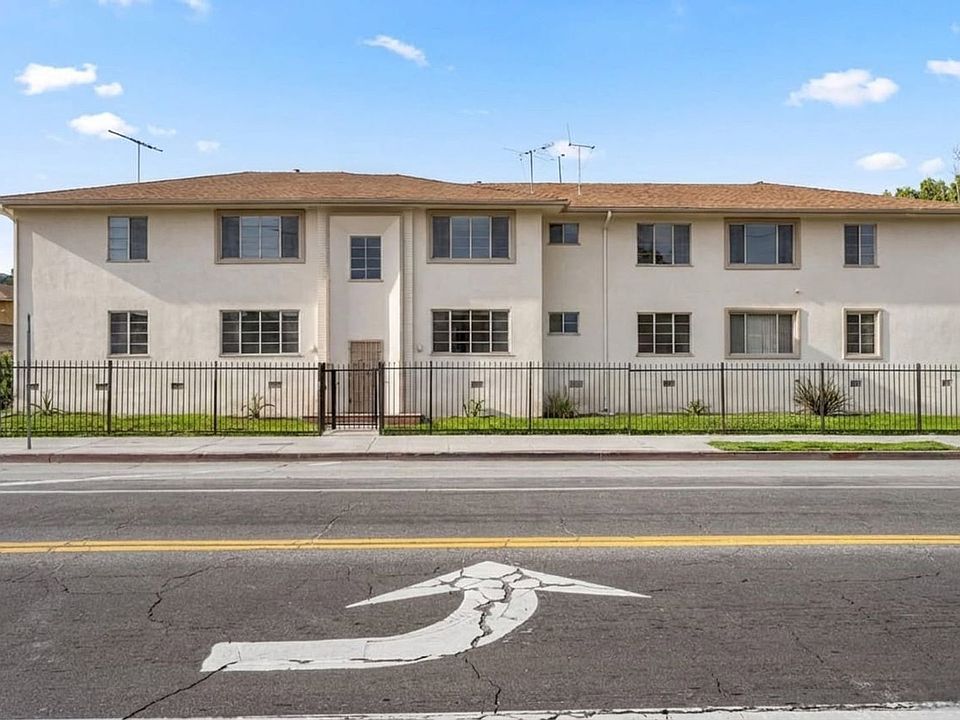 1st image of 4320 Santa Rosalia Dr #B1