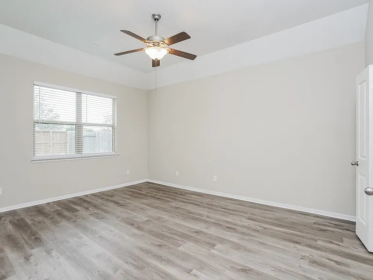 3214 Bainbridge Hill Ln — Photo 11