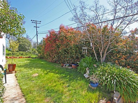 3rd image of 175 Foresthill Ave #2