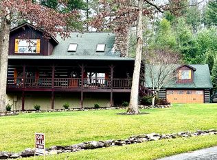 171 Bankers Bnd, Mountain City, TN 37683