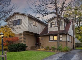 18343 Stewart Ave, Homewood, IL 60430