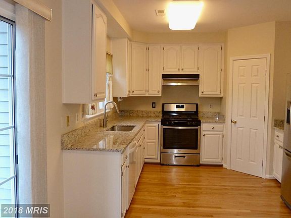 4th image of 7032 Fieldhurst Ct