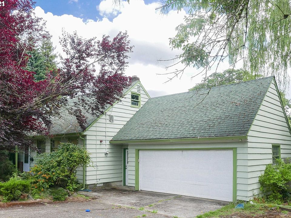 2nd image of 5050 SW Lombard Ave