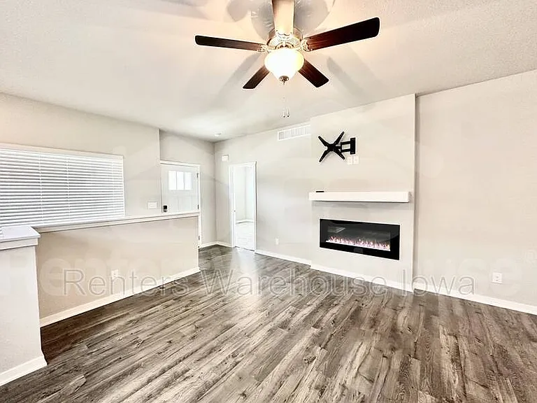 2310 SW Plaza Pkwy — Photo 4