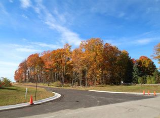 1960 Farmview Ln #6, Petoskey, MI 49770