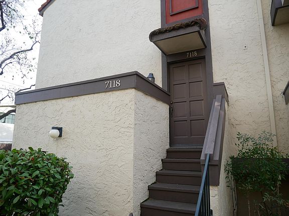 2nd image of 7118 Clarendon St