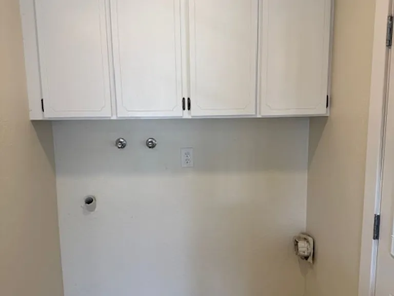 3007-3009 Juanipero Way — Photo 4