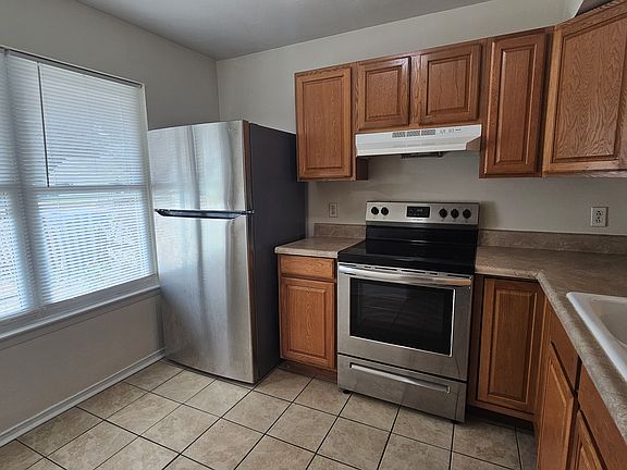 2nd image of 3908 Pollypine Dr