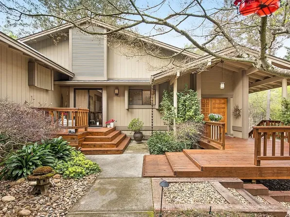 216 Knoll Pl, Saint Helena, CA 94574