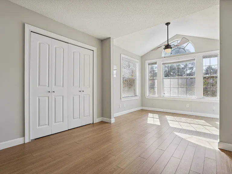 1007 Sandy Lane Dr — Photo 14