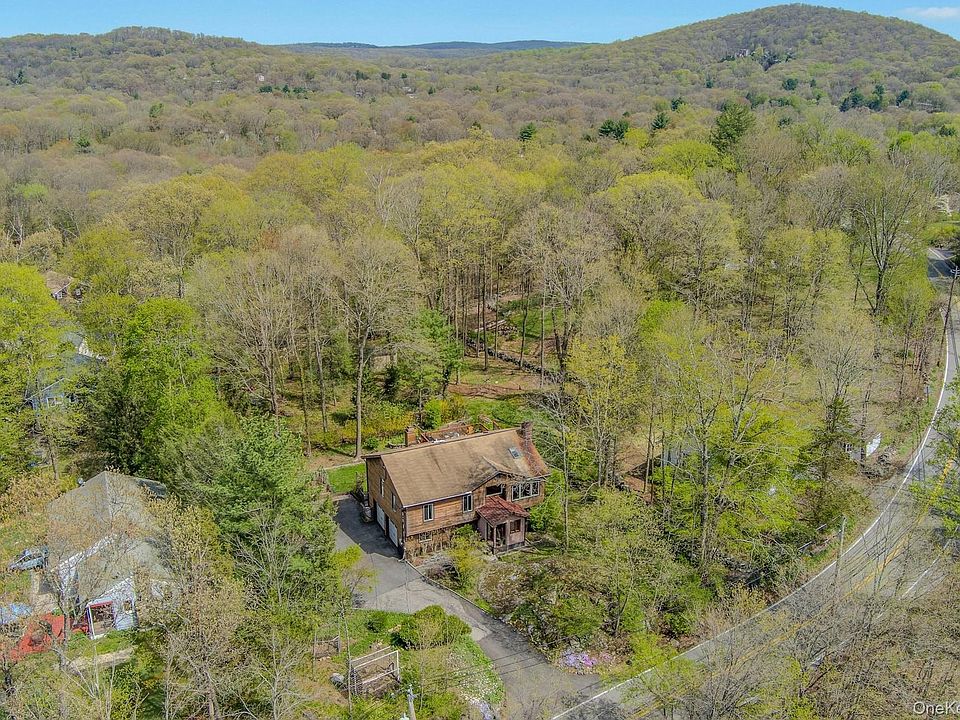 1st image of 136 Furnace Woods Road