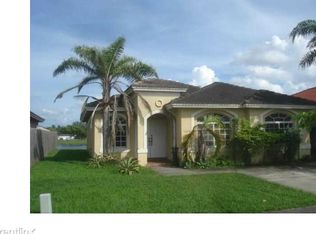 19903 NW 78th Ave, Hialeah, FL 33015