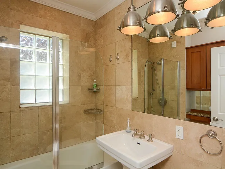 3614 N Bosworth Ave #1F — Photo 20
