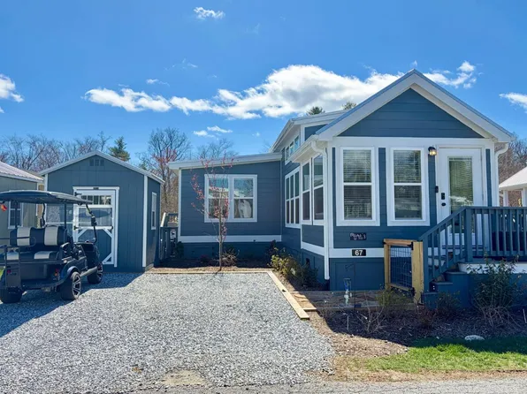 67 Mount Meadow Ln, Flat Rock, NC 28731