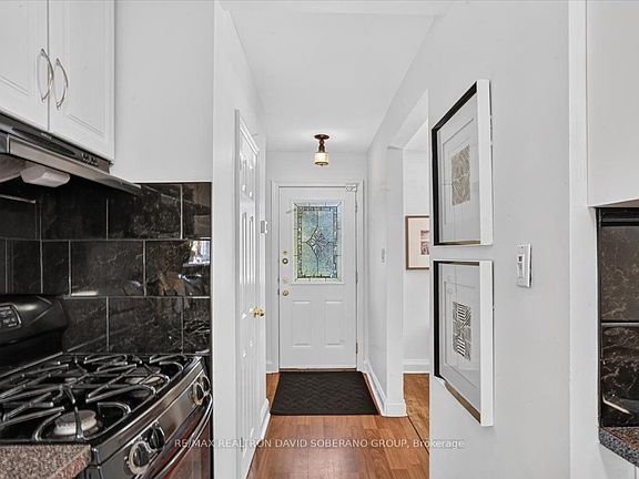 3rd image of 122 McGillivray Ave