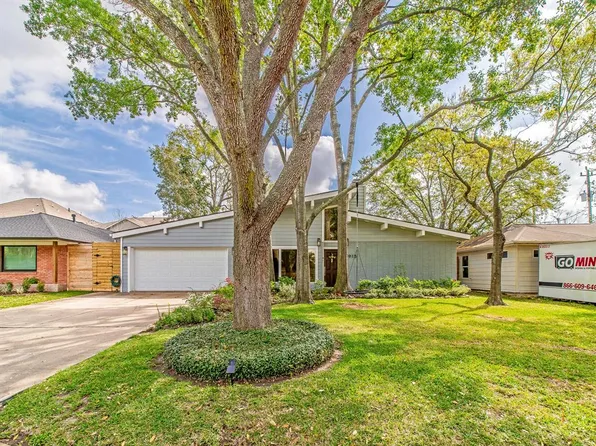 7915 Greenbush St, Houston, TX 77025