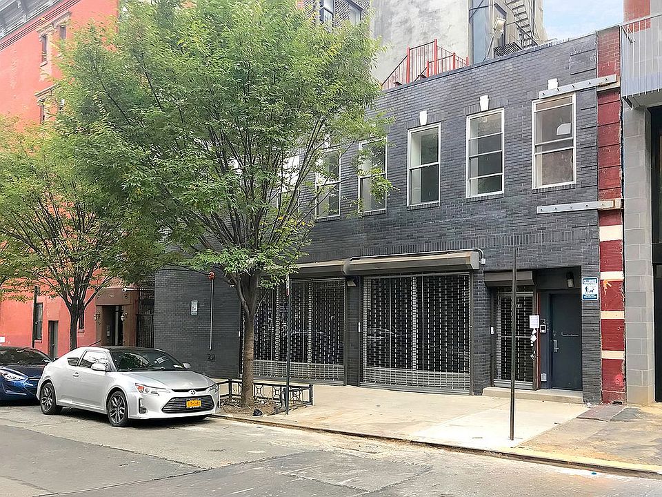 1st image of 304 W 133rd St