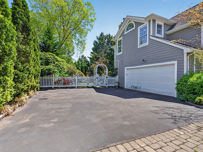 2 Tappanwood Dr — Photo 22