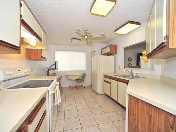5th image of 778 Pine Island Dr