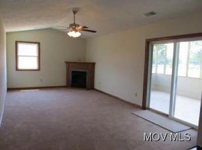 4th image of 490 Washington Meadows Dr