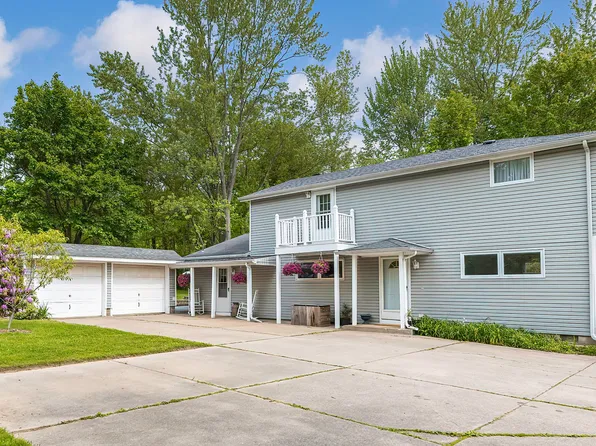 4620 Sterrettania Rd, Erie, PA 16506