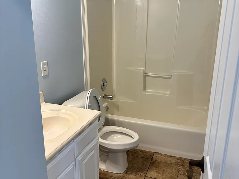 13388 Golden Gate Dr W — Photo 22