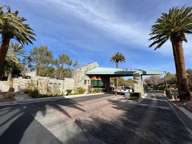 10895 Iris Canyon Ln — Photo 44
