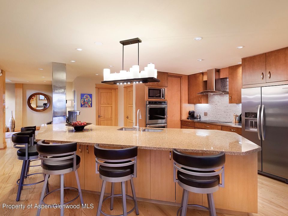 1st image of 408 Snowmass Club Cir APT 11
