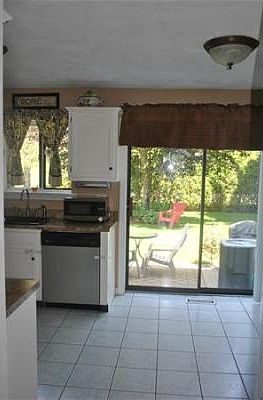 5th image of 226 Farrwood Dr