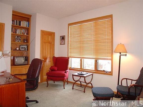 5th image of 2289 Parkview Ln