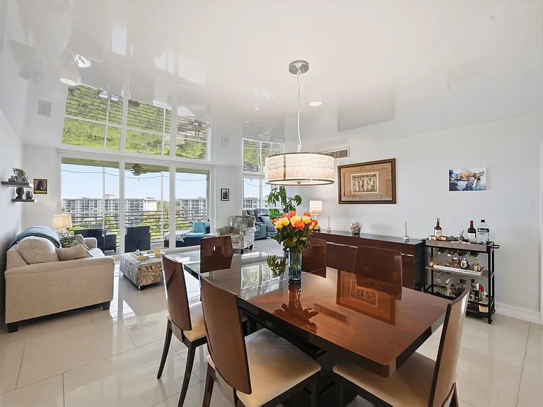 4015 W Palm Aire Dr #1001 — Photo 12