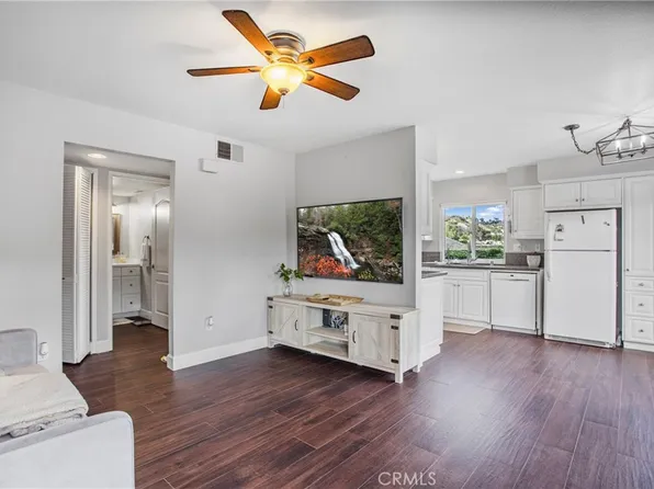 19801 Meadow Ridge Dr APT 9, Trabuco Canyon, CA 92679