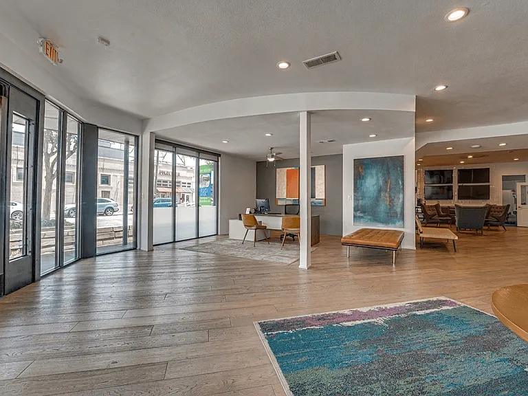 Vue Live Oak — Photo 18