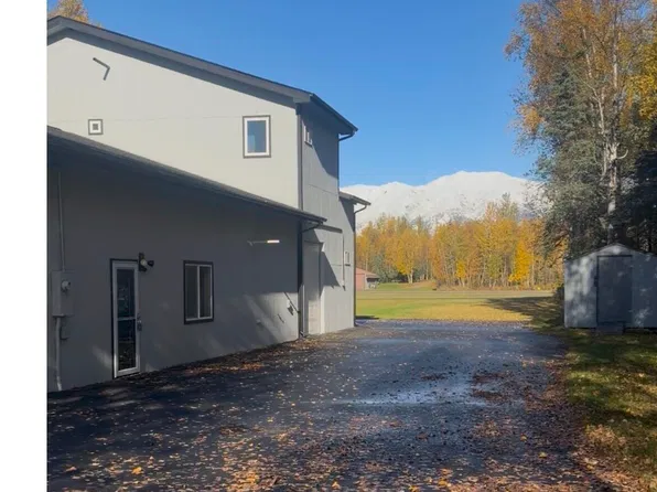 6931 E Squadron Cir, Wasilla, AK 99654