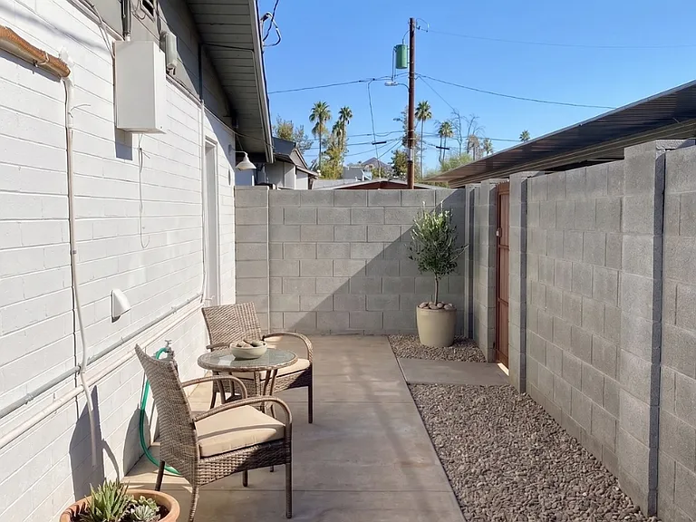 4207 N 27th St #13 — Photo 13