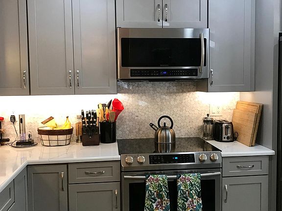 4th image of 6294 Bahia Del Mar Cir APT 203