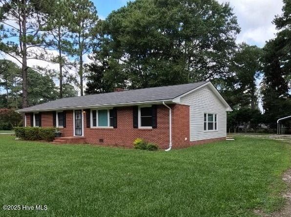 301 Cobb Dr