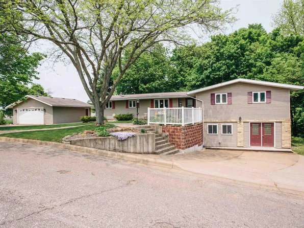 1007 East 2ND STREET, Neillsville, WI 54456