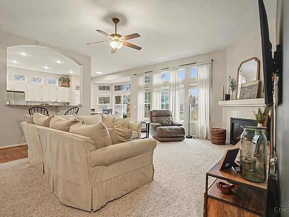 5th image of 1564 Hunt Club Dr