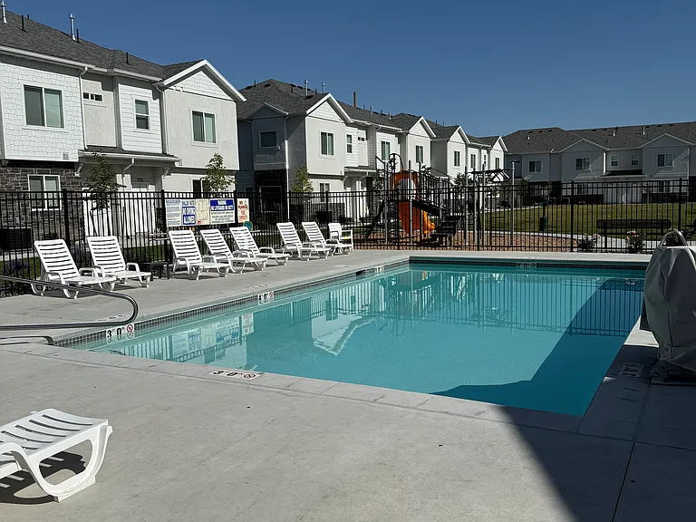 North Pointe Townhomes — Photo 9