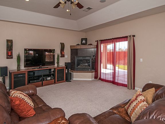 Tray Ceiling In Living Room