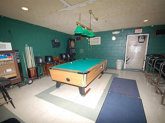 4th image of 528 6th Ave