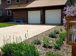 41 S Newland Ct, Lakewood, CO 80226