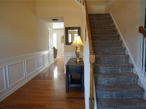 2nd image of 5285 Lake Beech Dr