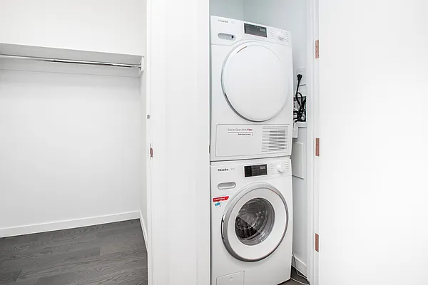 Rented by Landmark Property Holdings LLC | media 31