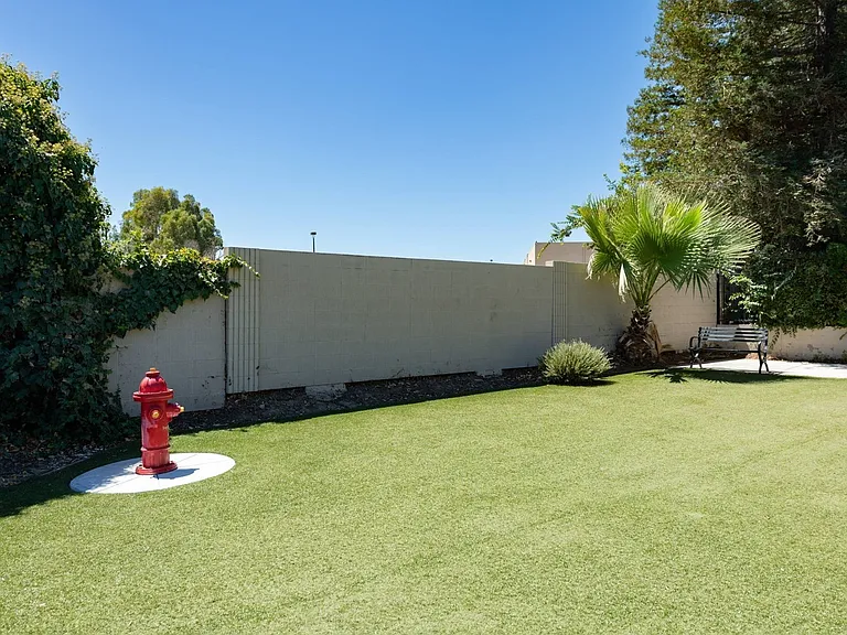 Community dog Park | Mira Vista Hills Apartments | Apartments for rent in Antioch, CA
