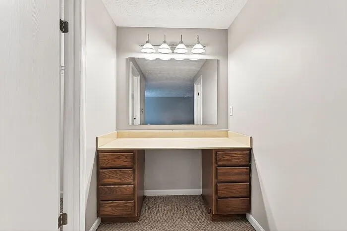 8134 Old Prairie Ct — Photo 15