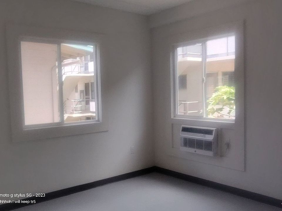 2nd image of 1226 Kinau St #206
