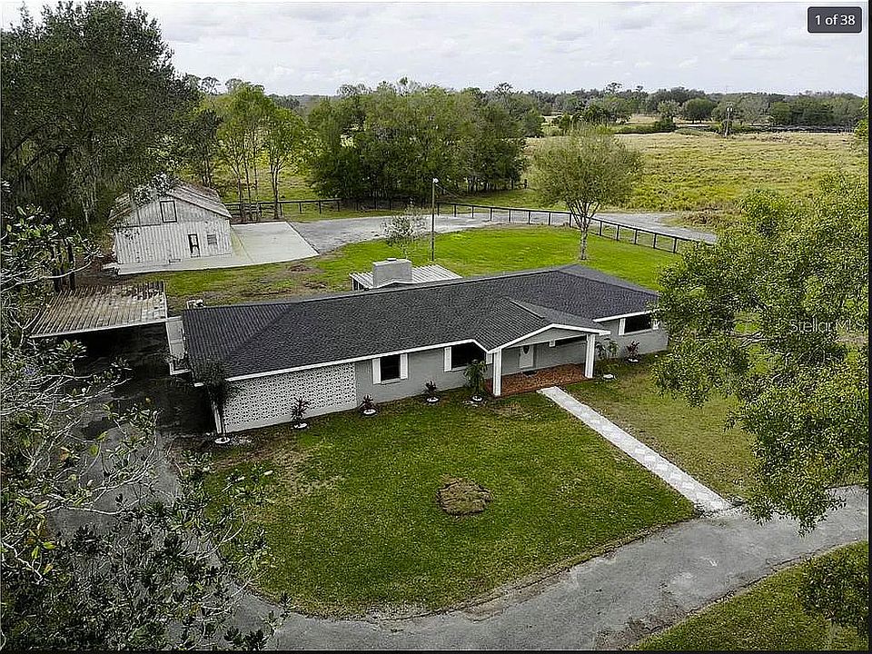 2nd image of 4505 N Wilder Rd