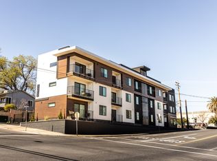 1212 South St #303, Redding, CA 96001
